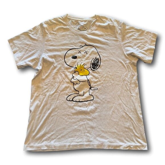 KAWS x Peanuts x Uniqlo Snoopy Woodstock Tee White XL – BNWOT - Picture 1 of 2